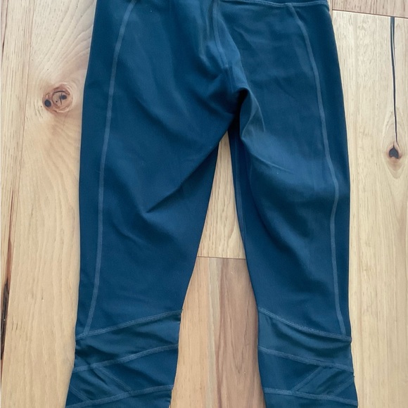 Athleta Teal Capri Leggings, Size XXS - Picture 4 of 5